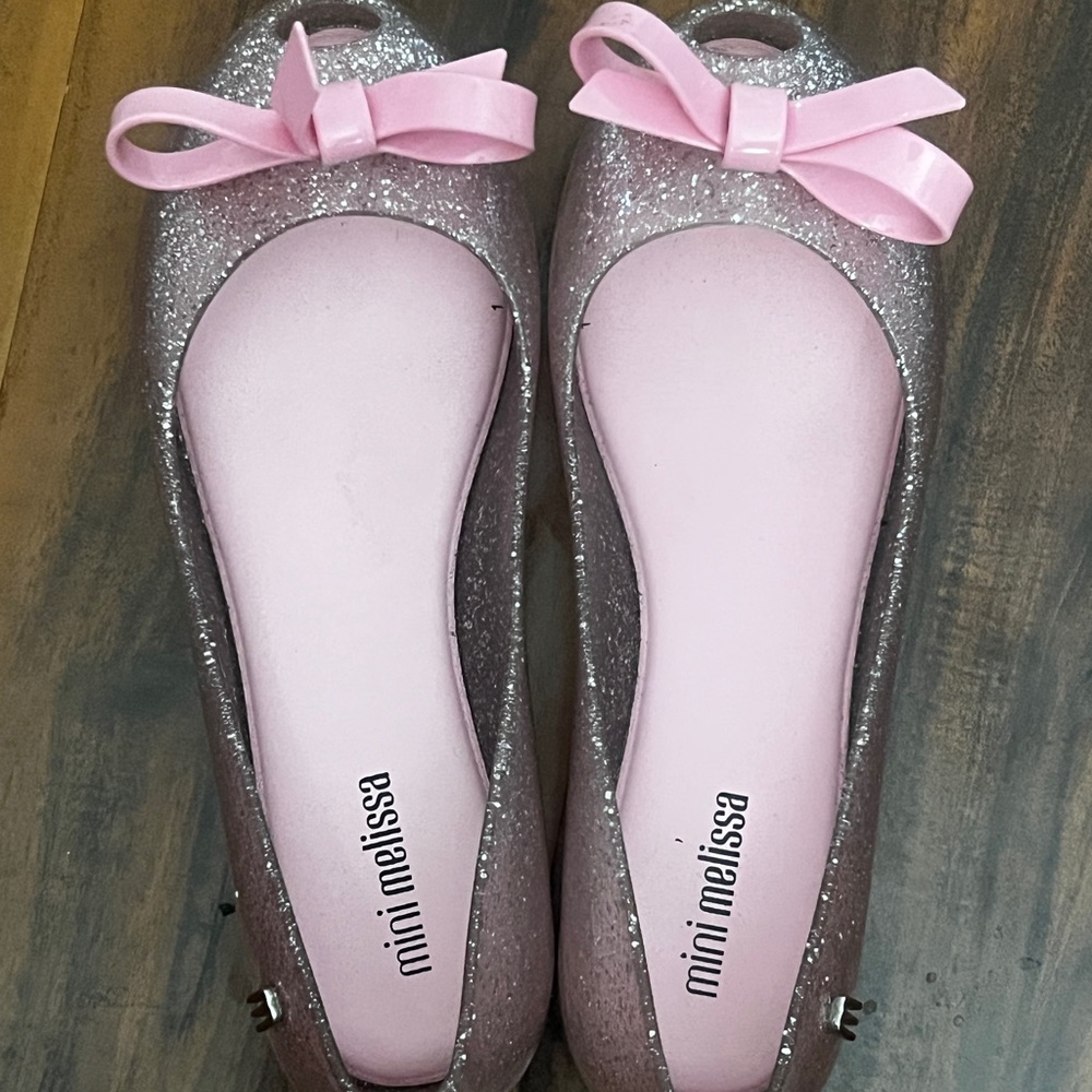 Mini Melissa Sparkly Pink Bow Shoes